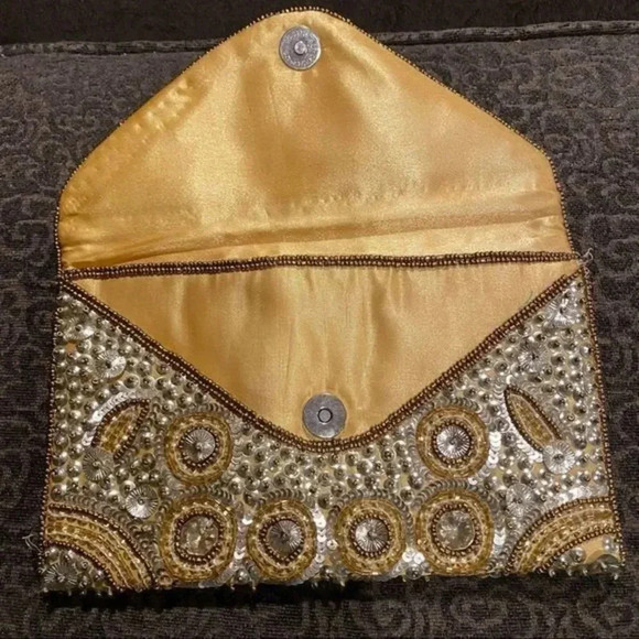 Charming Charlie vintage clutch - Picture 2 of 7